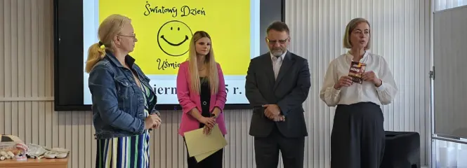 Prowadząca szkolenie wraz z Dyrektorami i organizatorką